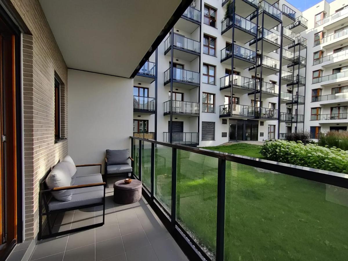 Hello Apartments Zajezdnia Wrzeszcz With Private Parking Гданьск Экстерьер фото