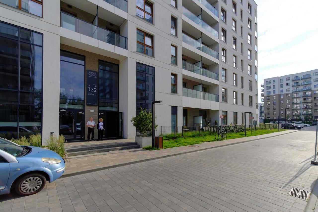 Hello Apartments Zajezdnia Wrzeszcz With Private Parking Гданьск Экстерьер фото